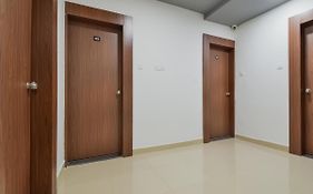Oyo Townhouse 498 Hotel Western